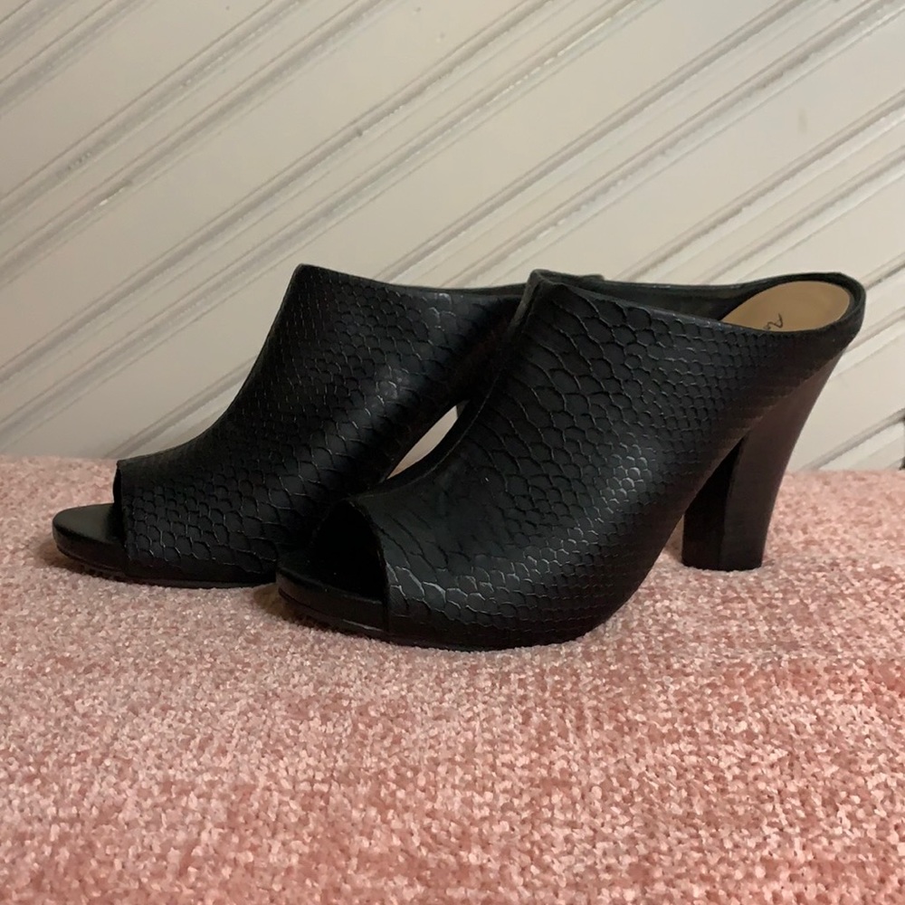 Black American eagle heels